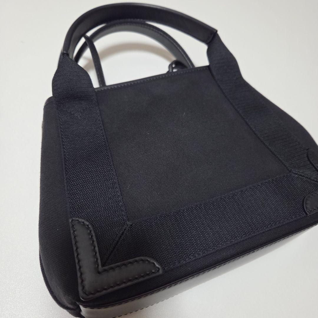 BALENCIAGA ブラック ショルダーバッグ