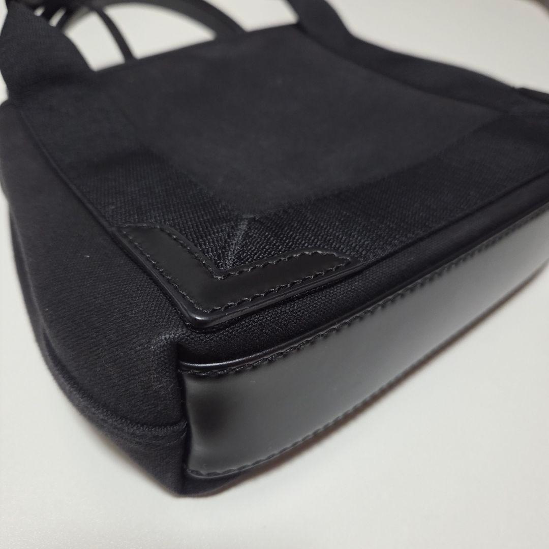 BALENCIAGA ブラック ショルダーバッグ