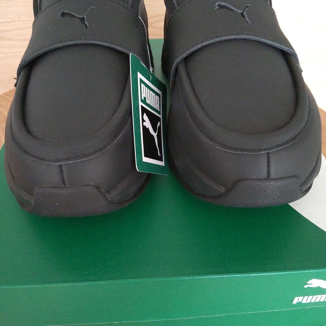【新品タグ付き】　プーマ　ローファー　24センチ