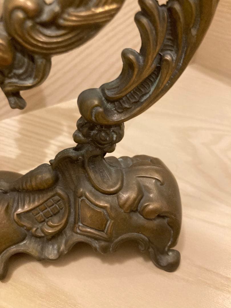 真鍮スタンド 　アンティーク 金属製 フレーム