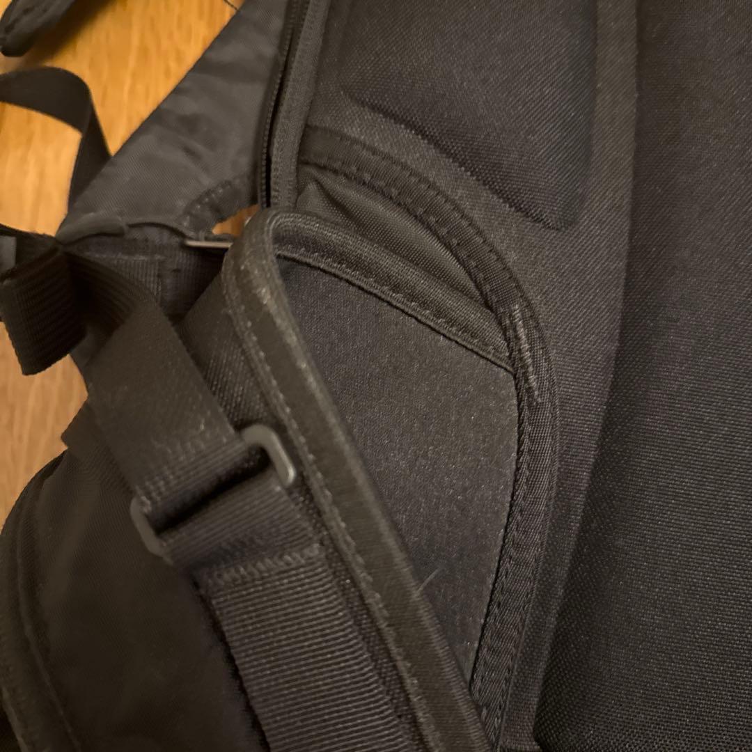 Haglofs マウンテンサーフ30 ブラックバックパック