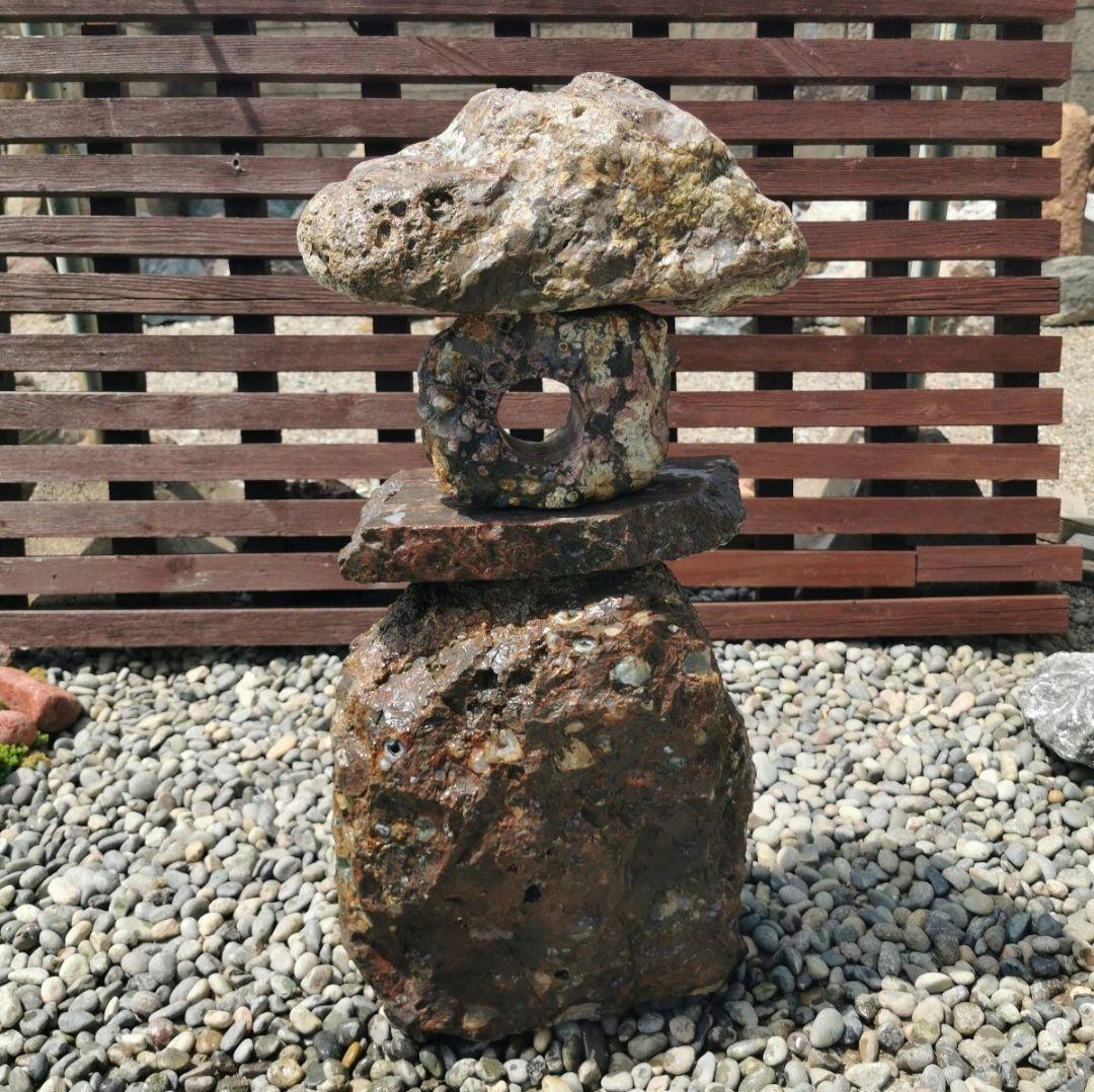 新潟産　梅花石　灯籠　庭石　石　鑑賞石 庭　坪庭　ガーデニング