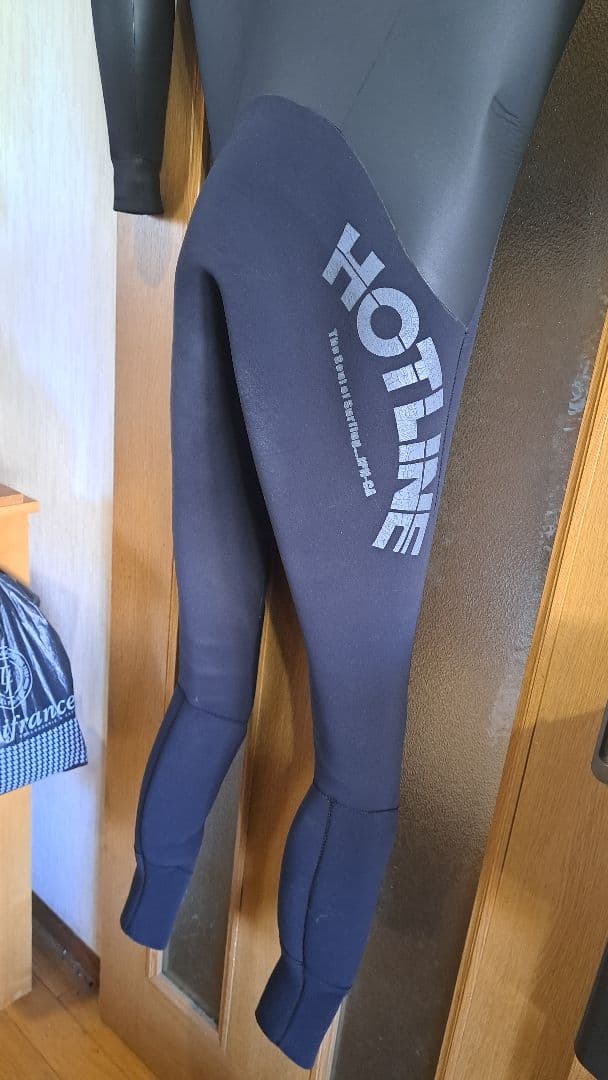 満月ポンHOTLINE ウエットスーツ　FIREFLYセミドライ