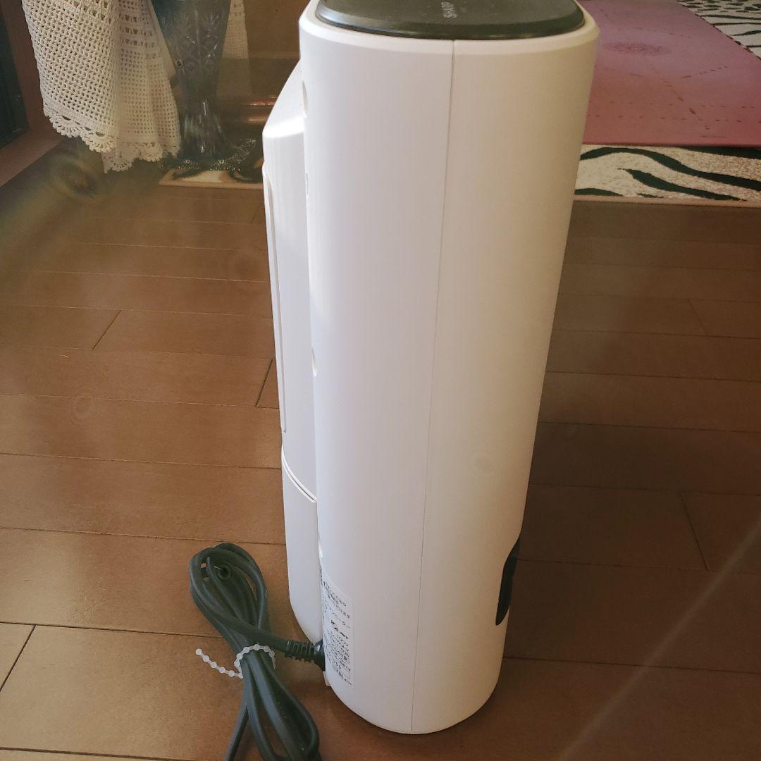 SHARP 加湿セラミックファンヒーター HX-SK-12-W　2024年