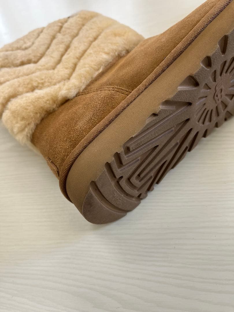 新品未使用 UGG ブーツ サイズ24