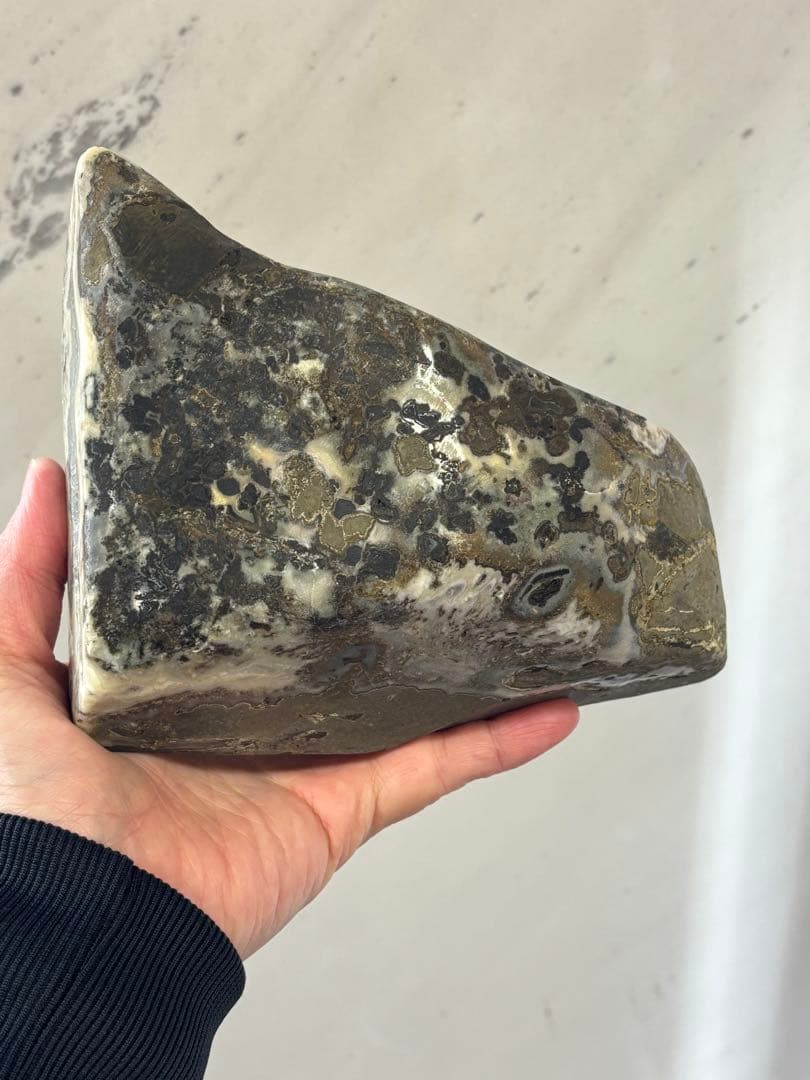 ウルグアイ産　グリーン　シュガーアメジスト　ジオード　天然非加熱　1846g