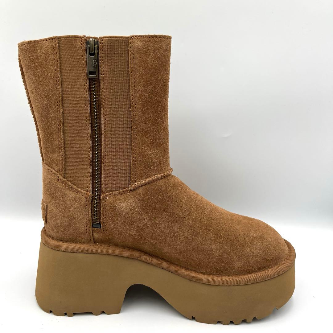 新品UGG Classic Twin Seam New Heights ブーツ