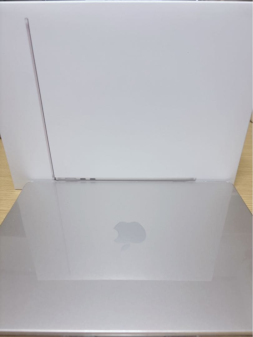 MacBook Air M2 2022 13.6インチ 256GB 16GB