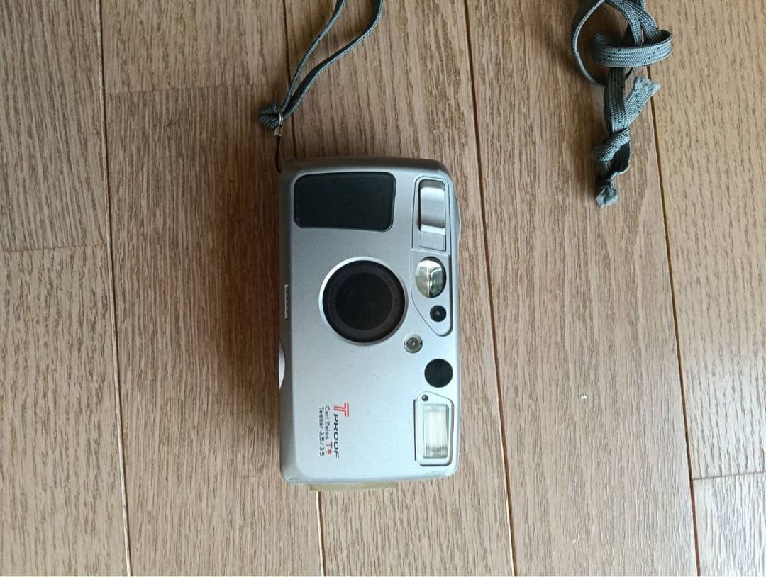 京セラ　tproof フィルムカメラ