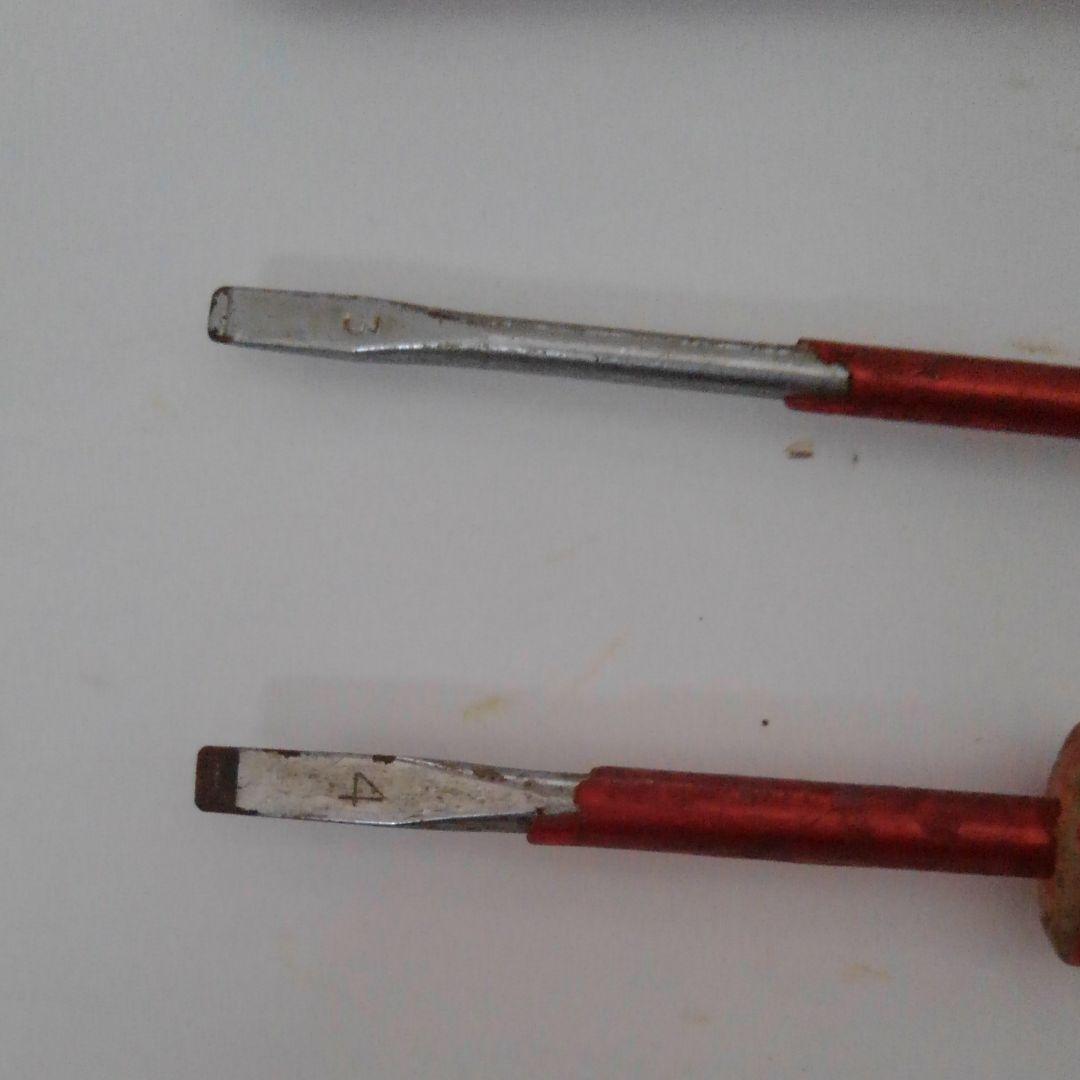 PBのマイナスドライバー8本です