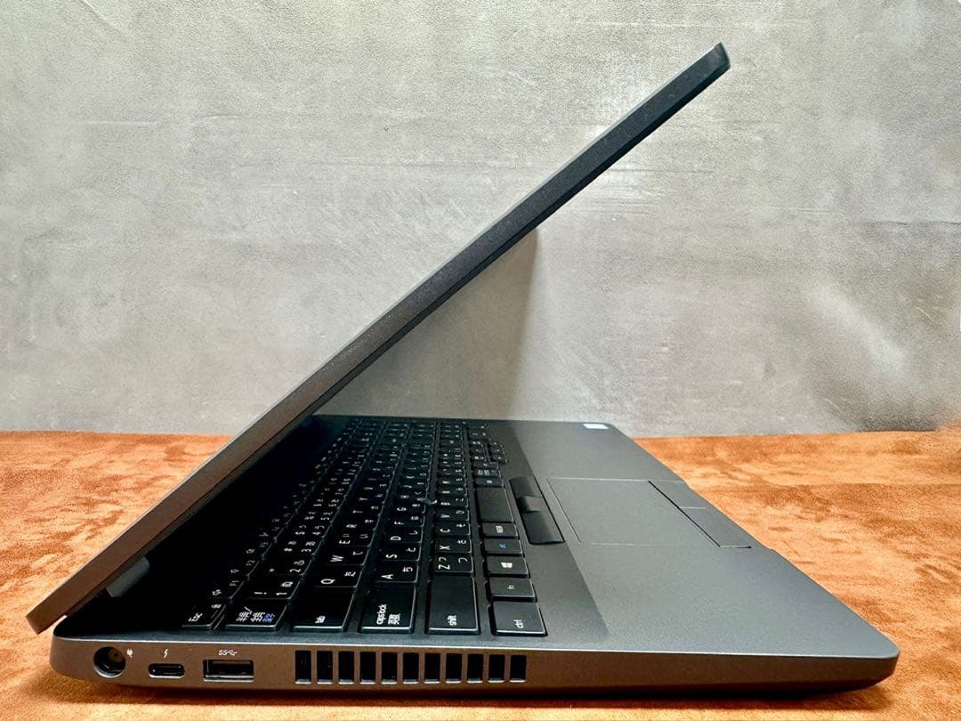 Windowsノート本体 DELL Latitude5501 i5-9300H 8GB |1182