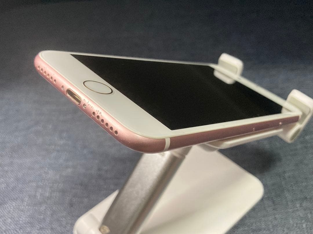 iPhone7 正常動作品 SIMフリー 残債無し ロック解除済み 送料込み！