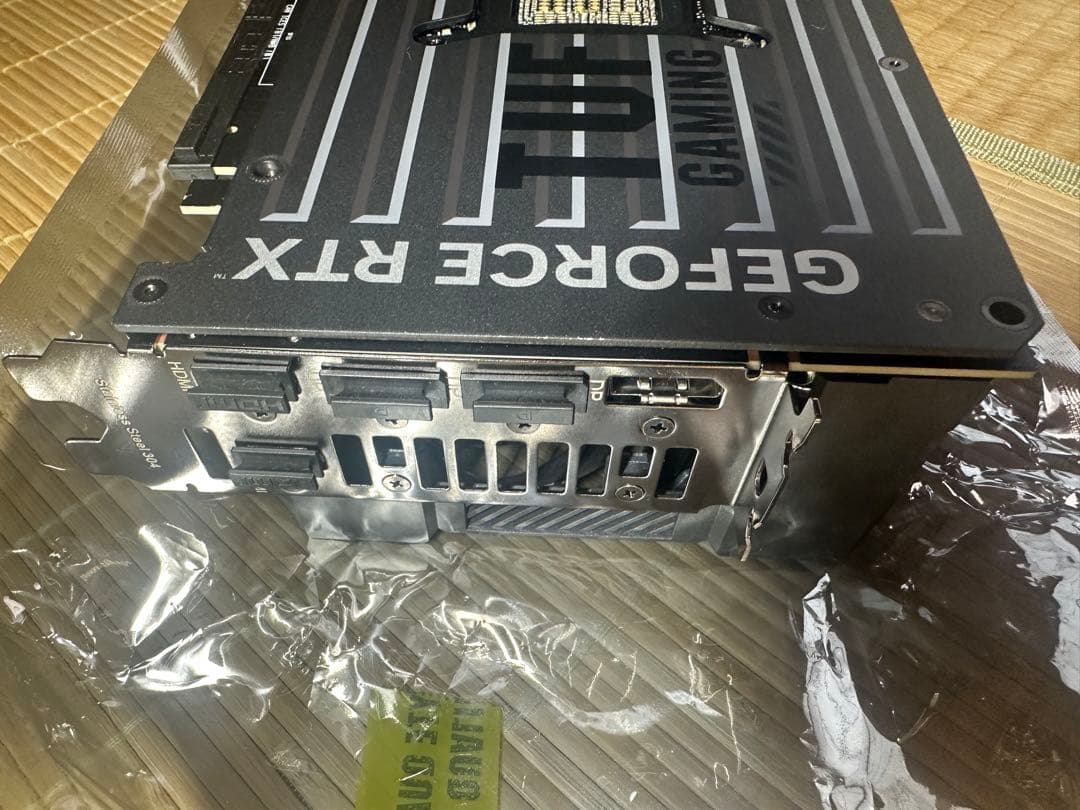 TUF GAMING GEFORCE RTX 5070 12GB おまけ付き