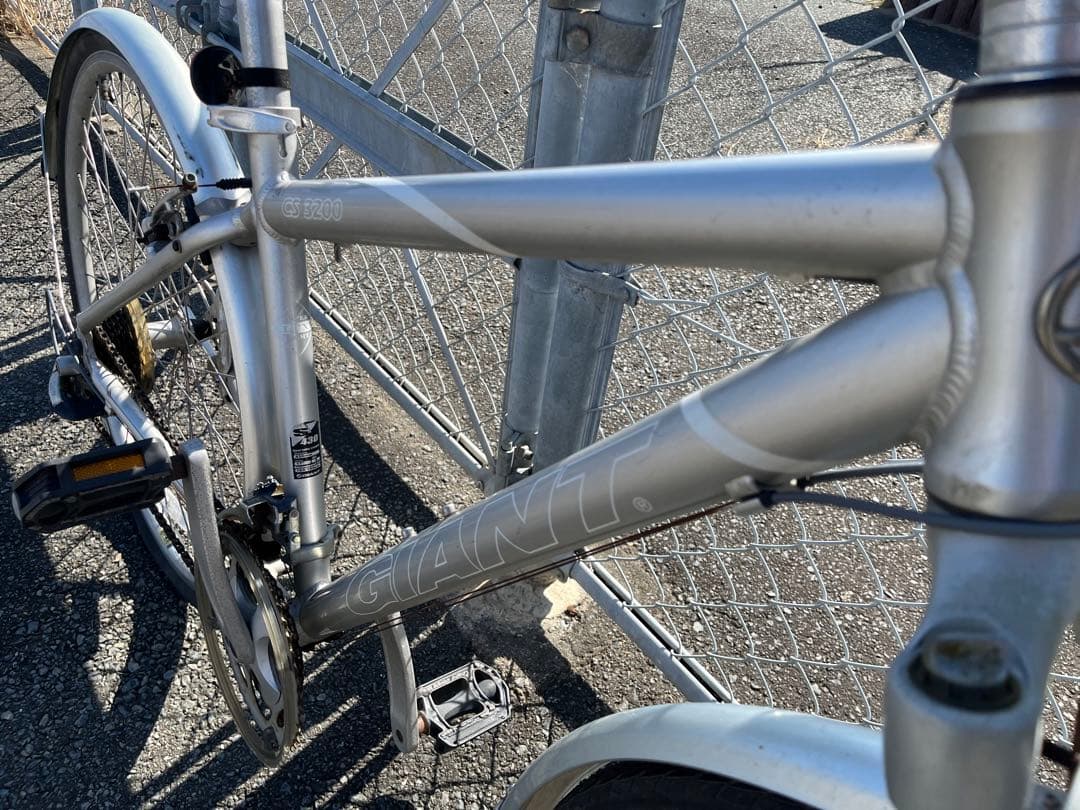 未整備　GIANT CS3200 Sサイズ