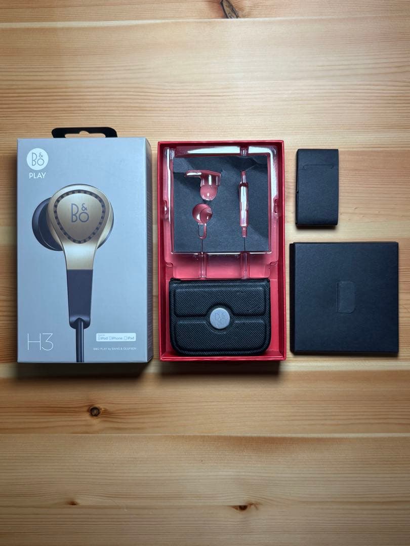 Beoplay H3 Golden Bang and Olufsen イヤホン