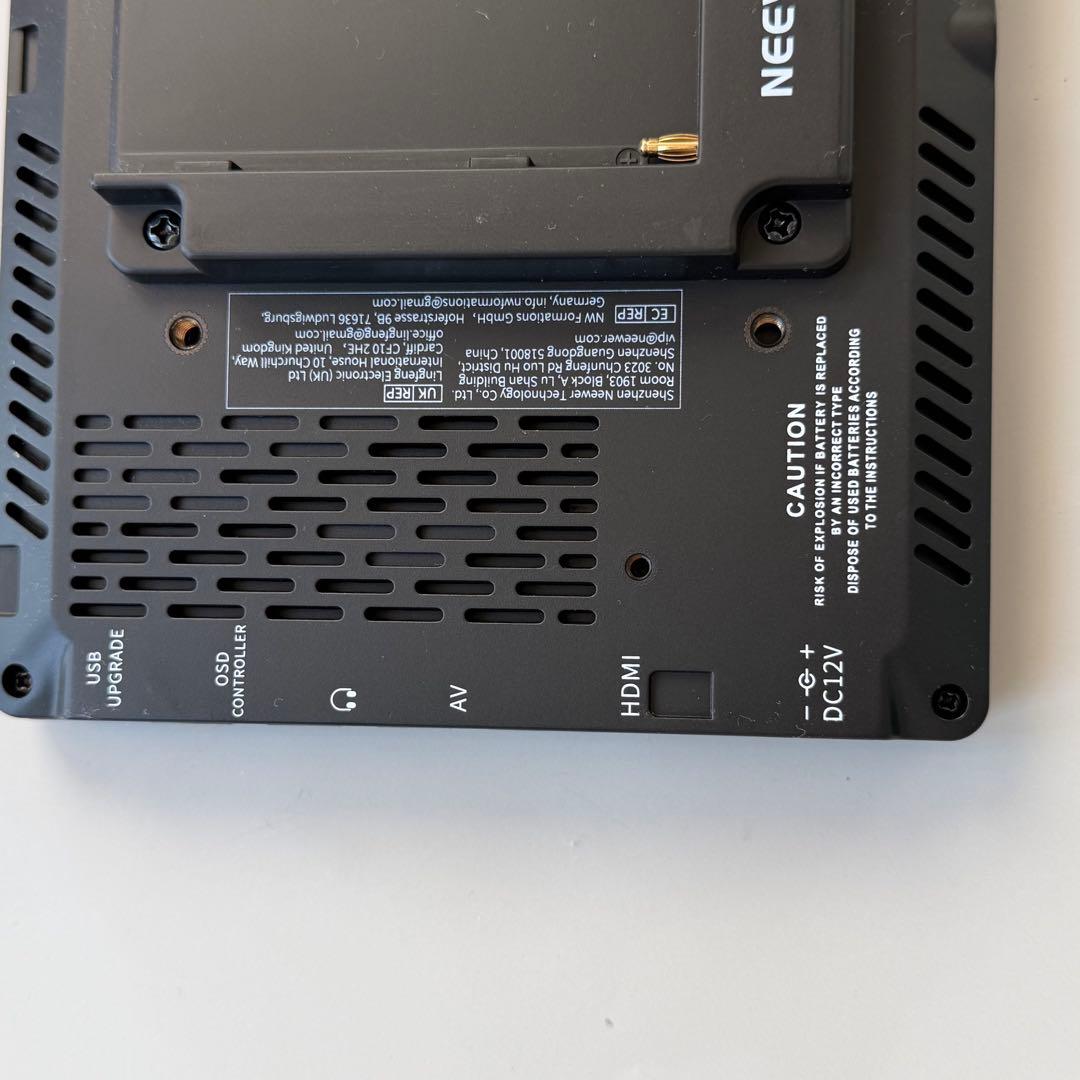 NEEWER HDMIモニター⚠️バッテリーなし