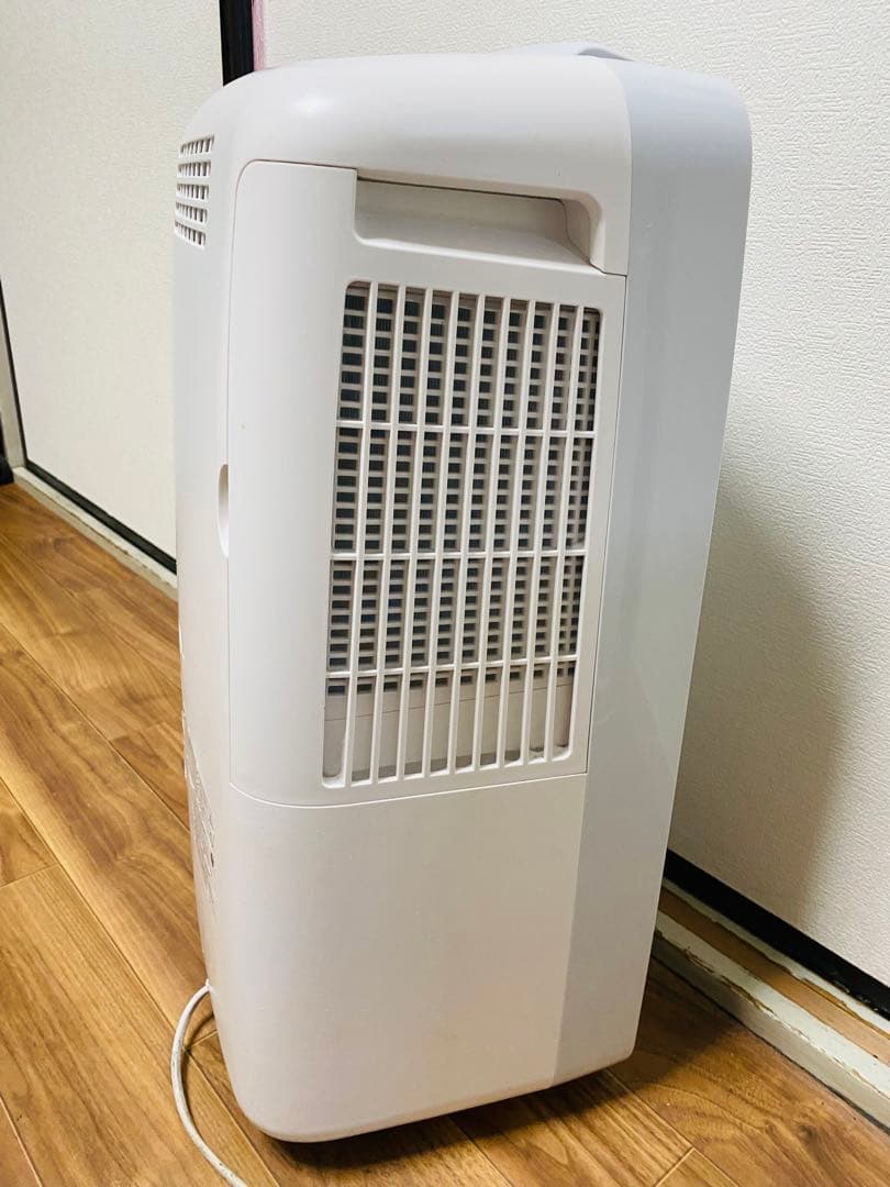 24年製 シャープ 衣類乾燥 除湿機 CM-R100-W