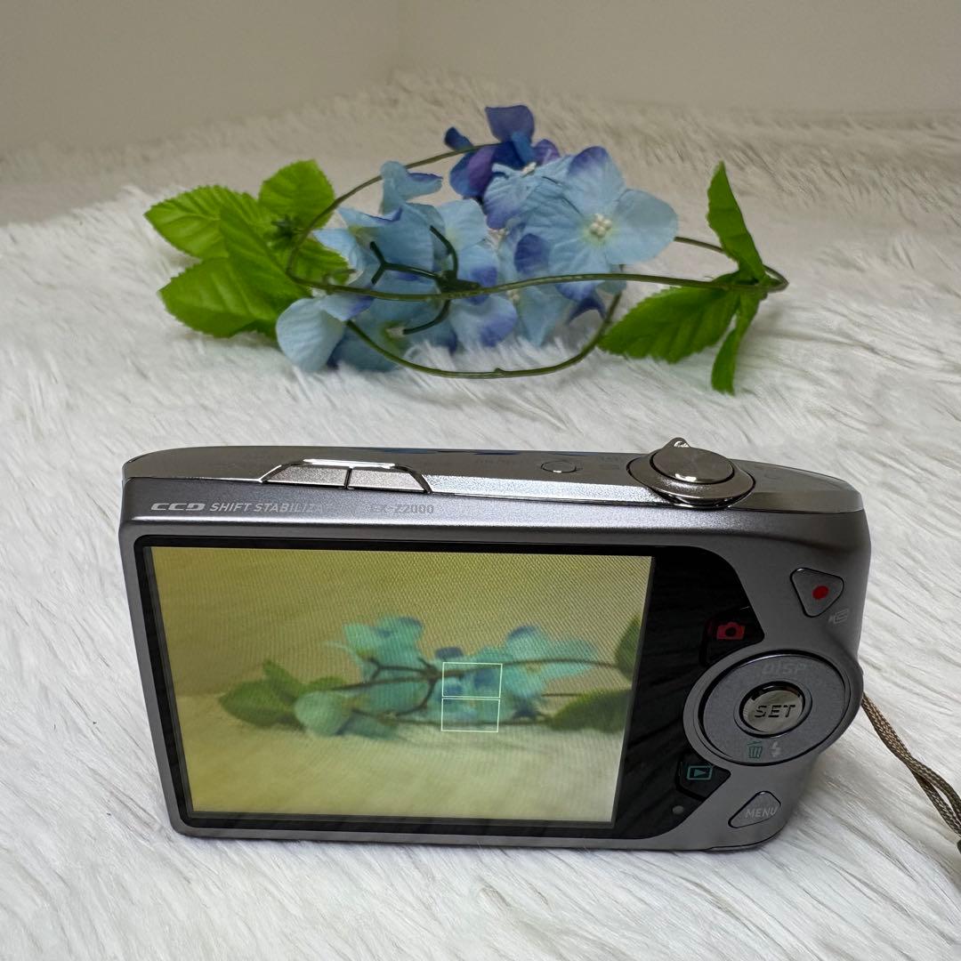 CASIO カメラ　EX-Z2000 充電器　箱　シルバー コンデジ　動作品