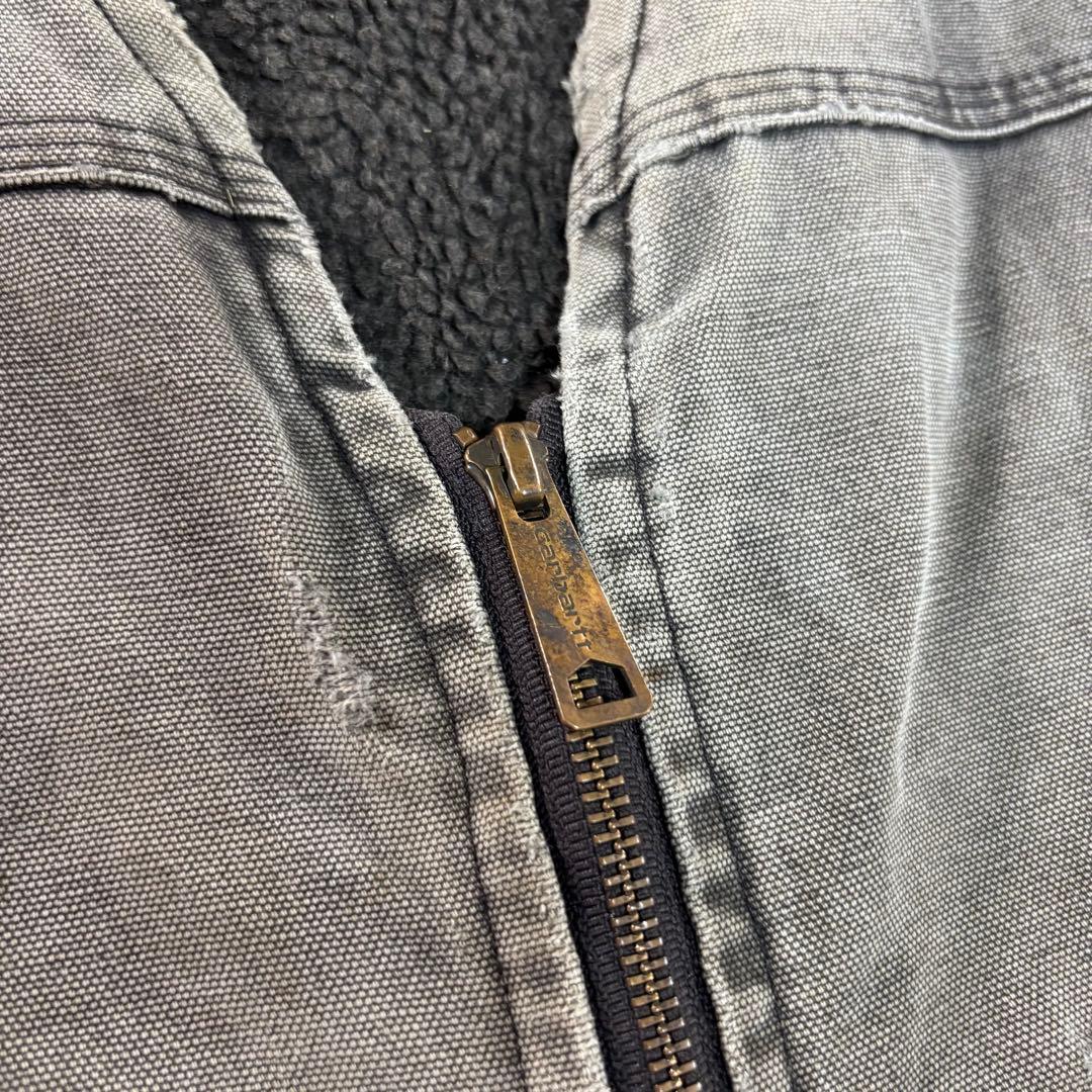 Carhartt ダックベスト V26 ボロ レザータグ 雰囲気抜群 一点物