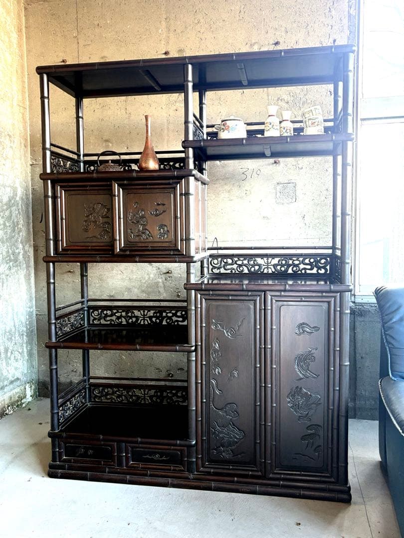 ✨⭕️古典的デザインの高級飾り棚✨レア 骨董品 棚　茶箪笥　昭和年代品　家具⭕️