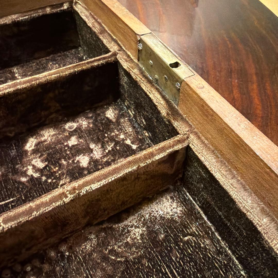 カシミール産(？) クルミ材　古木　彫刻　アクセサリーケース　アンティーク