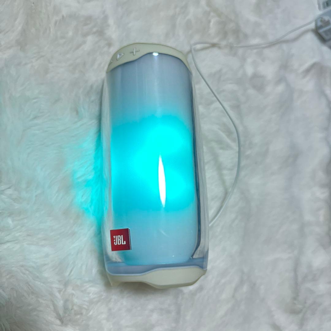 JBL スピーカー ホワイト/LEDライト搭載