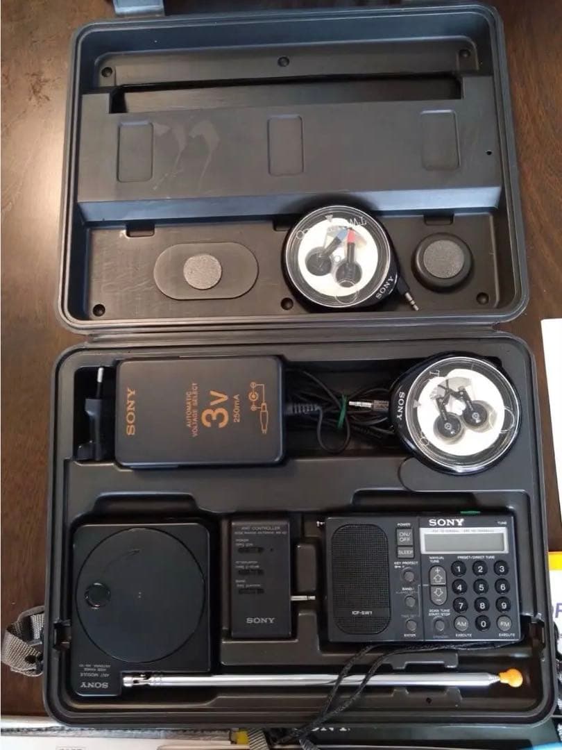 d*3様 SONY ICF-SW1S ラジオチューナー