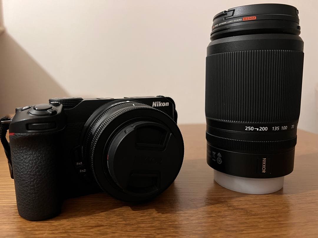 ほぼ新品 Nikon Z30 18-50mm & 50-250mmダブルズーム