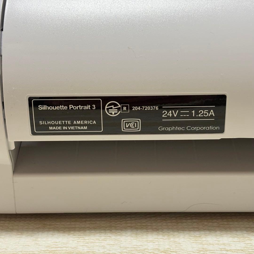 SilhouettePortrait3シルエットポートレート3カッティングマシン