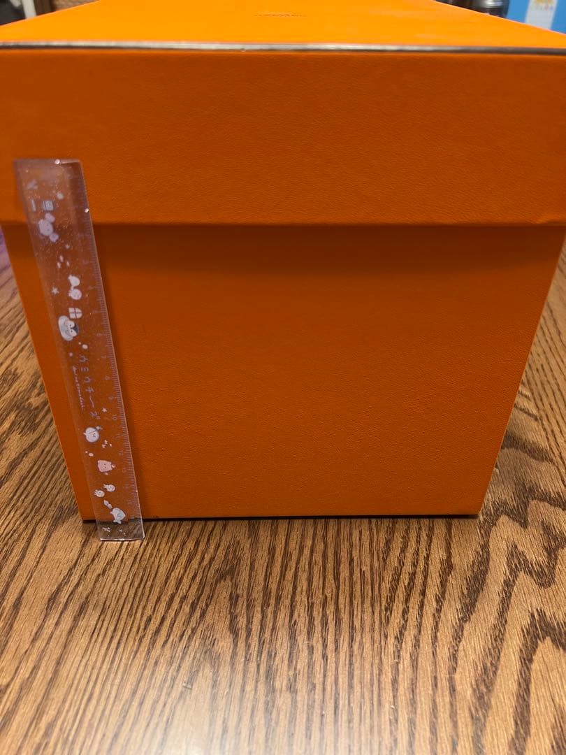 エルメスのオレンジ ギフトボックス (大)