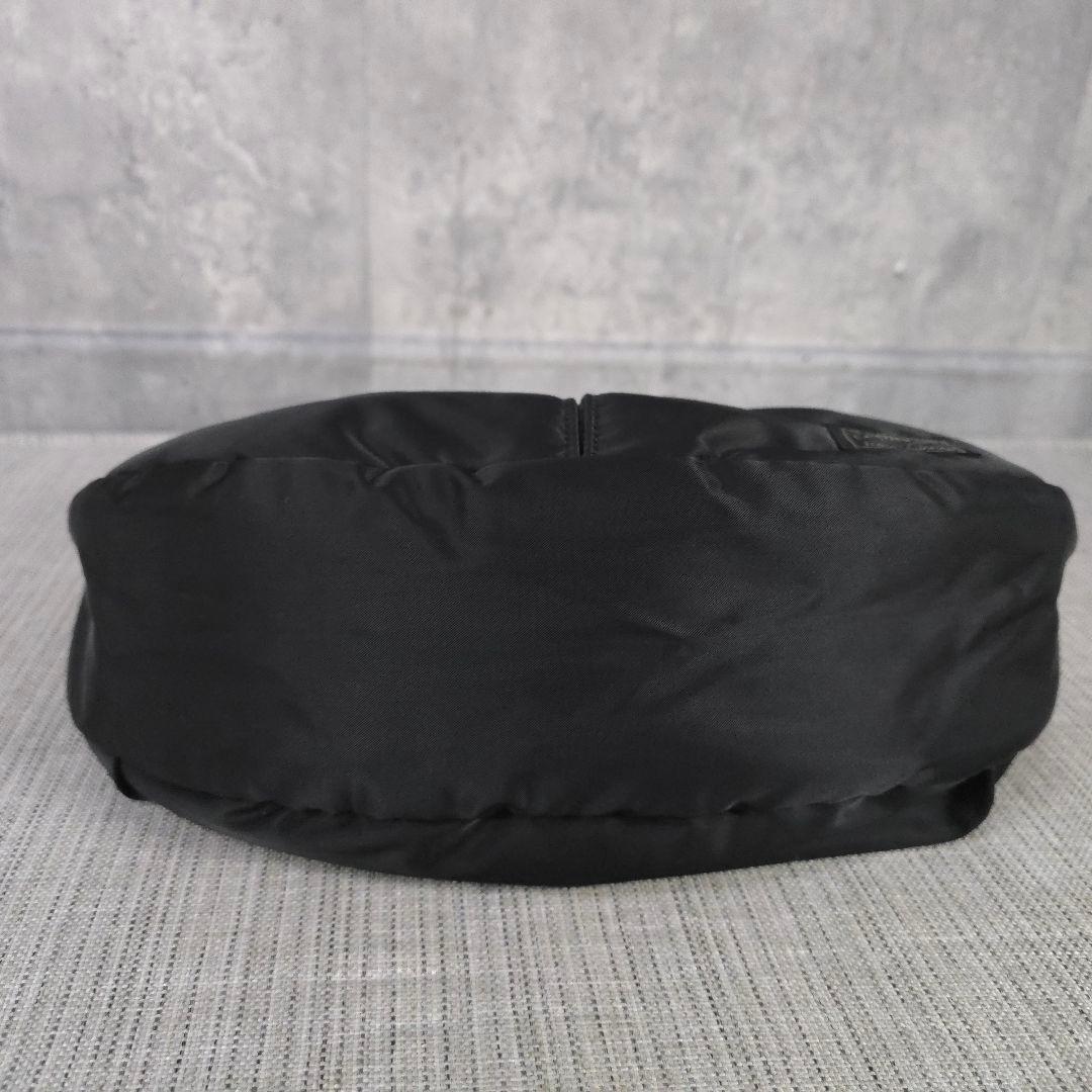 未使用に近い　PORTER　タンカー　ショルダーバッグ　最終モデル　オーバル　黒