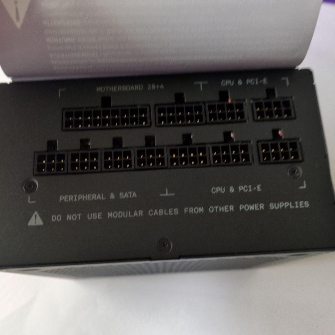 NZXT C1000 GOLD ATX PSU 1000W　12VHPWR 付き