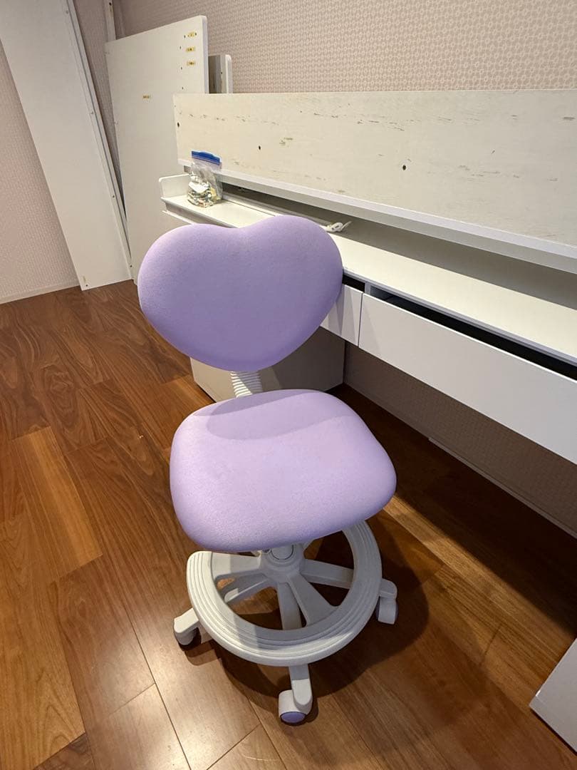 【綺麗め】木製ロフトベッド シングルサイズ 白　収納付　大阪引取