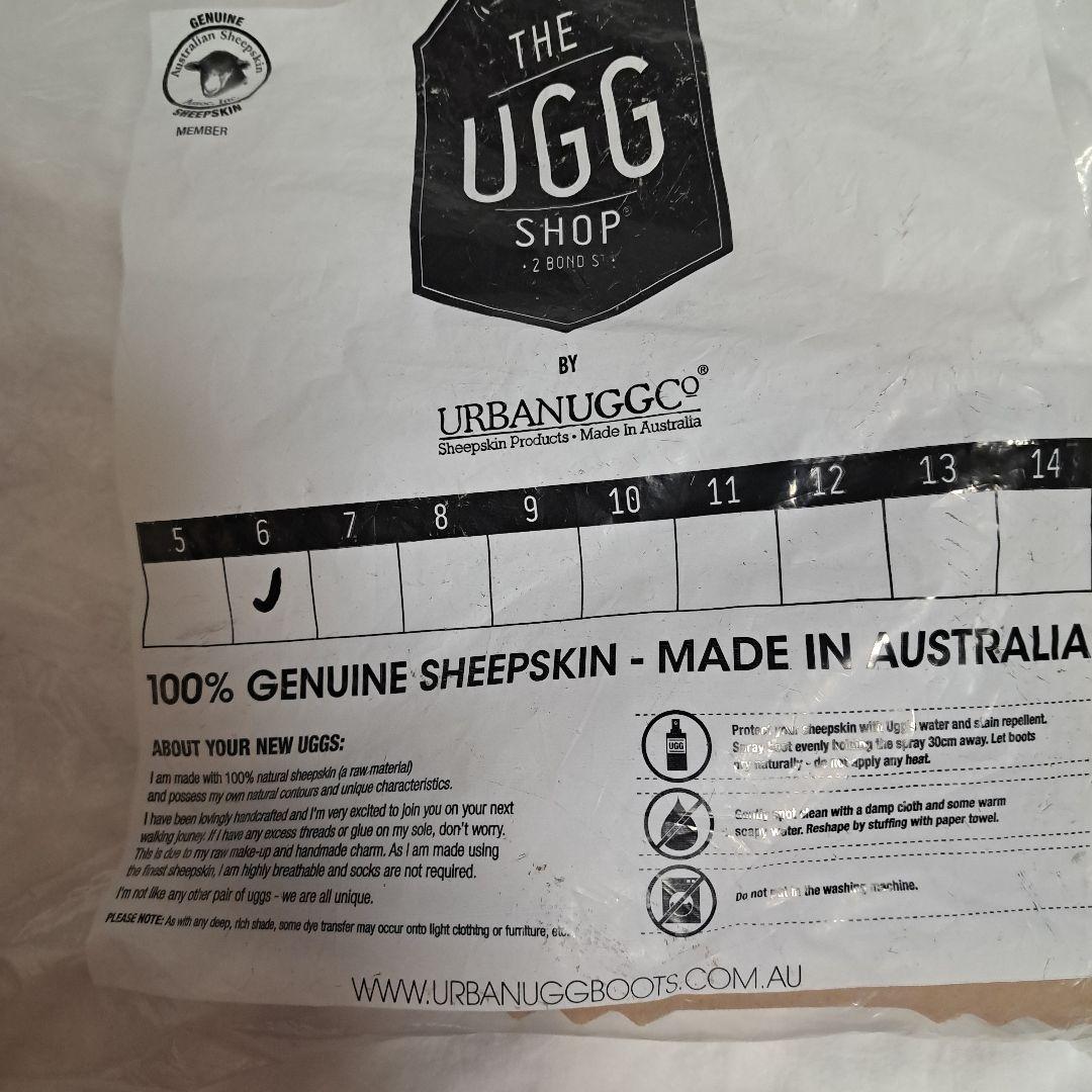 週末値下げ未使用 UGG ムートンブーツ キャメル