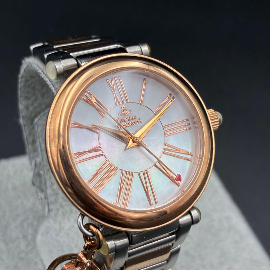 Vivienne Westwood オーブチャーム付き