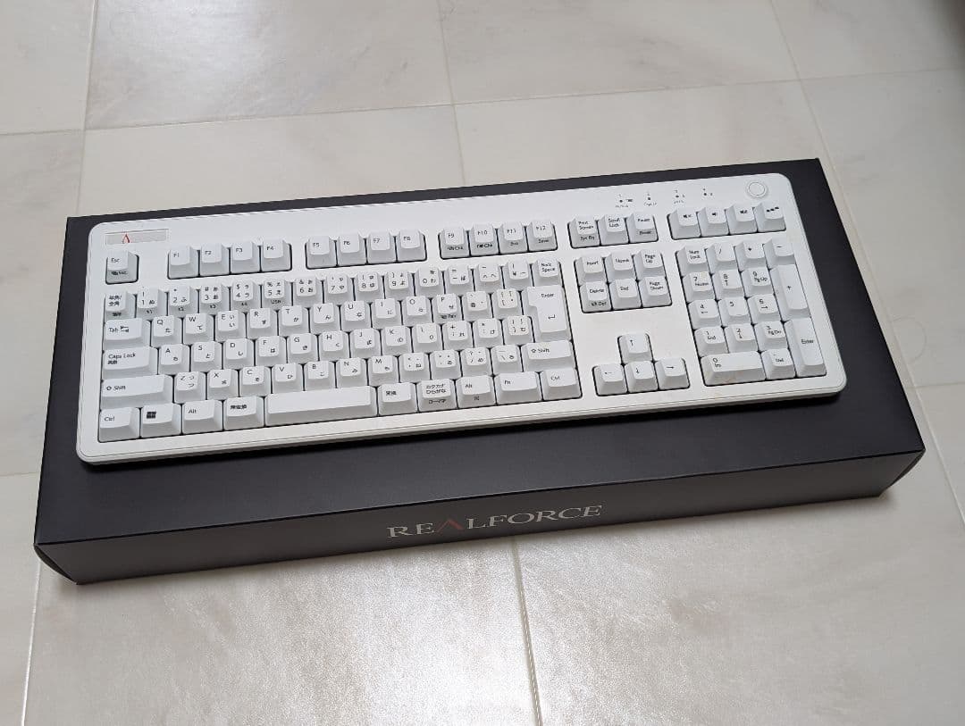 REALFORCE R3 ホワイト / R3HA22