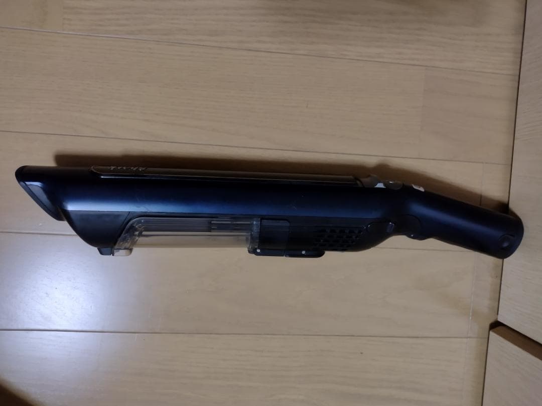 シャーク★コードレスクリーナー★CS401JRB★バッテリー新品と同等★2