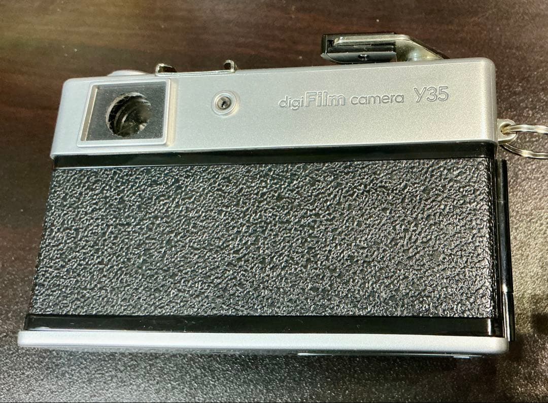 YASHICA digFilmカメラ Y35 本体とフィルムカートリッジ4個