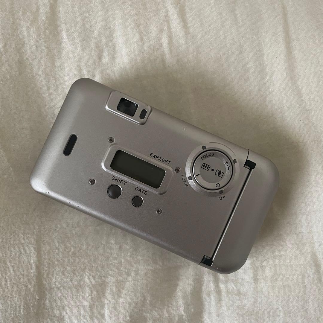 FUJIFILM / TIARA ZOOM フィルムカメラ 動作確認済み