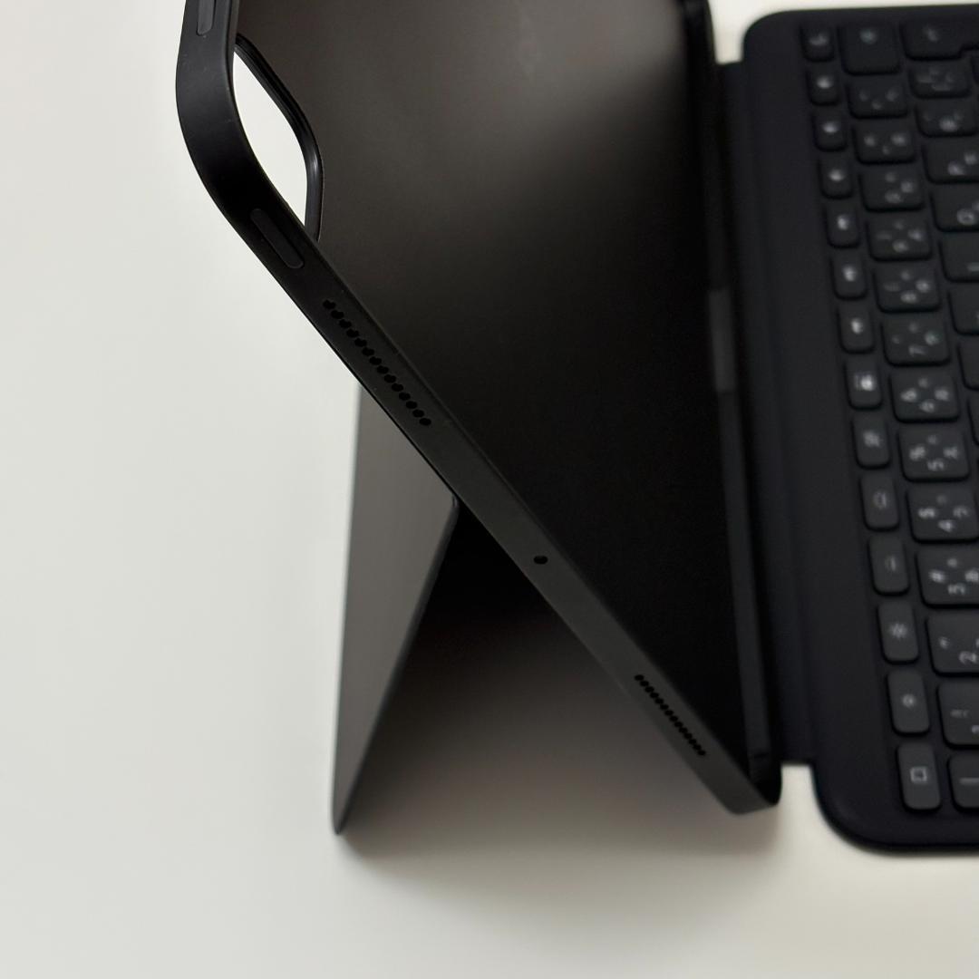 Combo Touch iPad Pro 13インチ (M4) キーボード