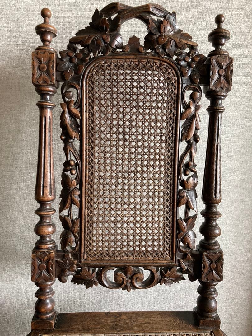 英国アンティーク　ゴシック様式木製チェア　椅子 ラタン籐張り　西洋　イギリス