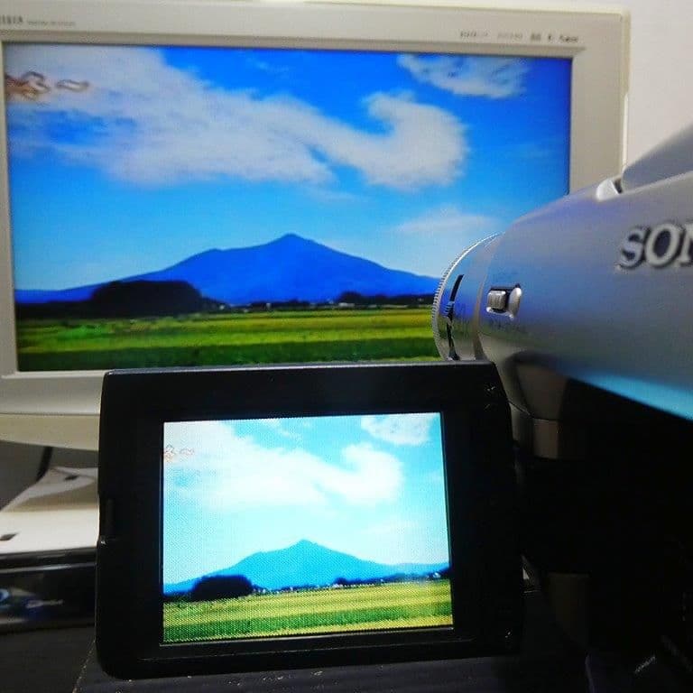 動作良好ソニー DCR-TRV735　デジタルビデオカメラ VideoHi8/8