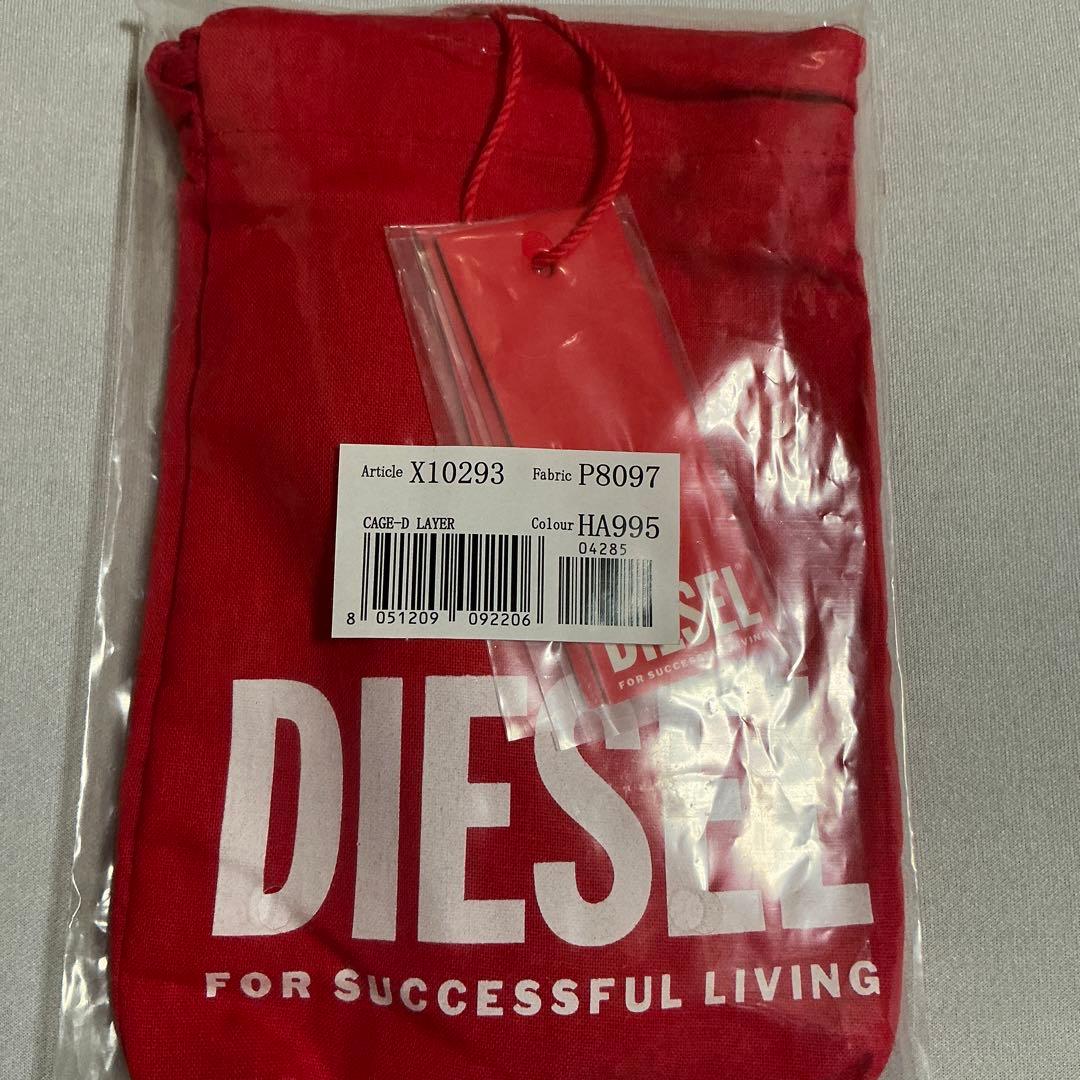 洗練されたデザイン　DIESEL CAGE-D LAYER X10293
