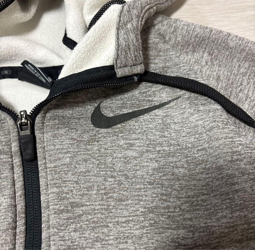 美品　NIKE グレー フード付きジャージ上下セット