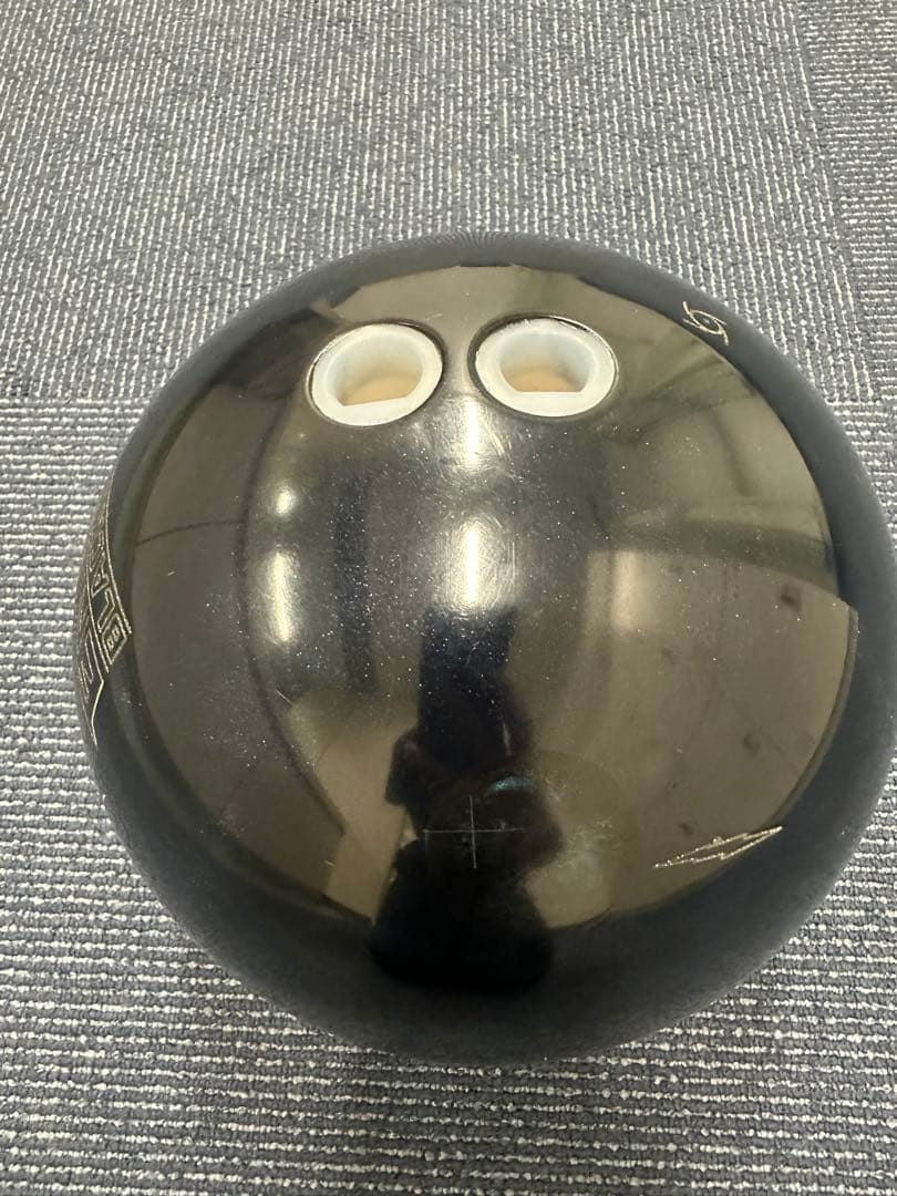 ボウリングボール　ヴァーチャルエナジーブラックアウト　15Ｐ
