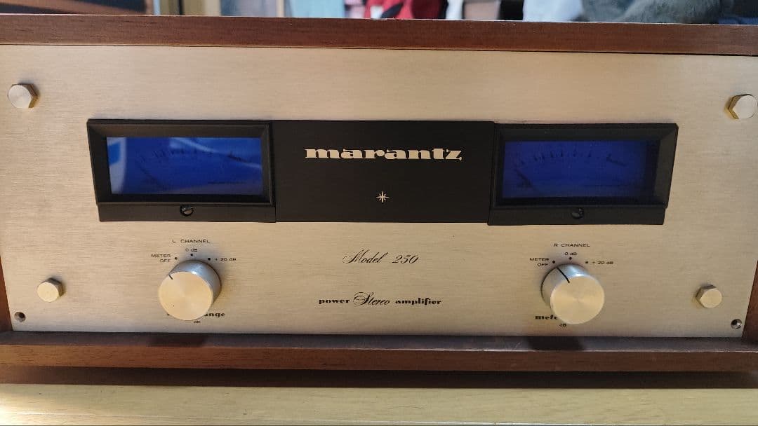K*a様 marantz model 250 パワーアンプ 通電確認