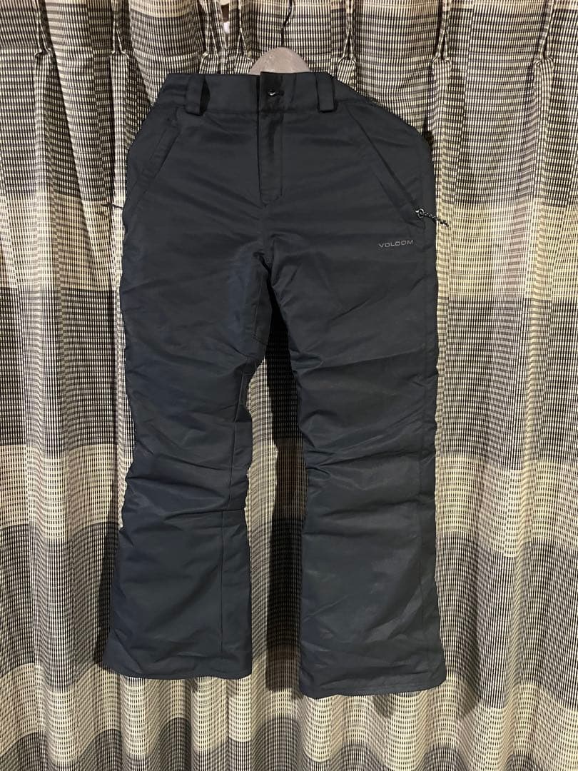 美品‼️ボルコム　キッズＬサイズ　上下セット