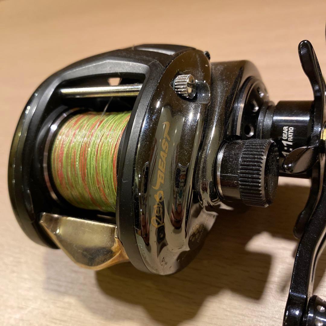 【レア】アブガルシア RVO3 レボ3 ビースト 右ハンドル