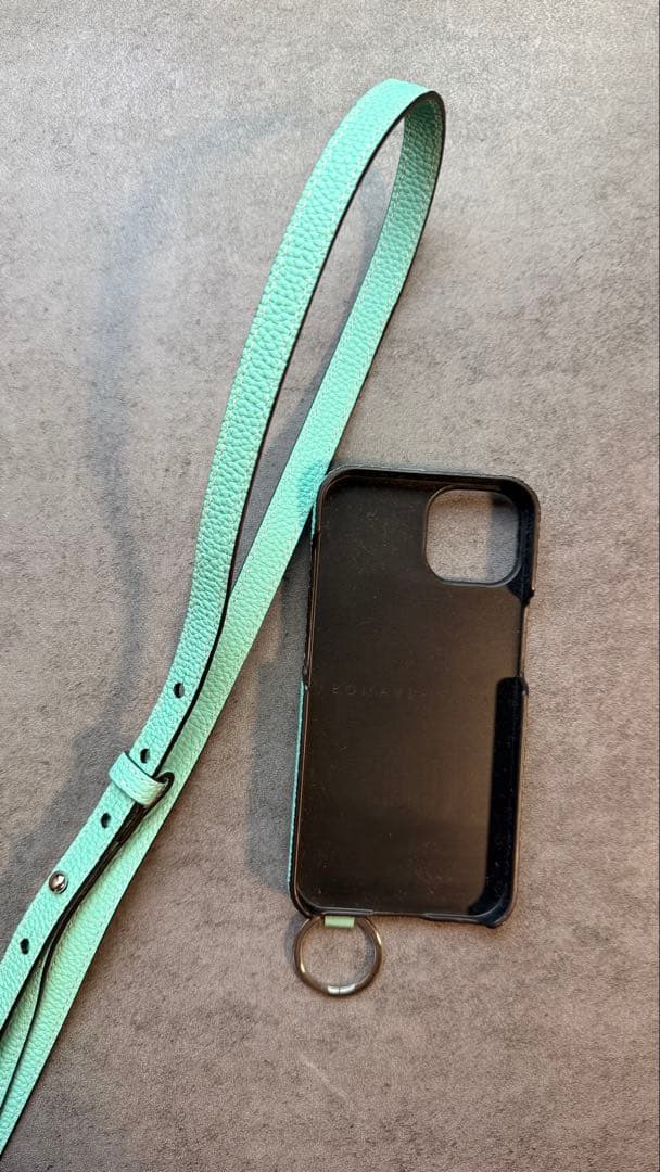 ボナベンチュラ　ミントグリーン iPhoneケース ストラップセット