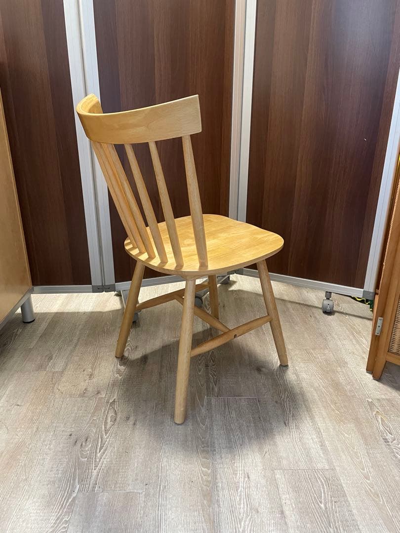 ウィンザーチェア　木製スピンドルバック　ダイニングチェア　①